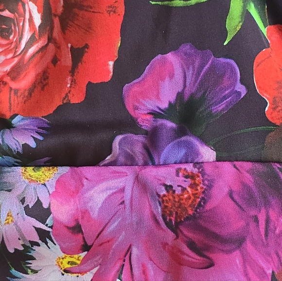 Express Purple Floral Blouse XL - Picture 10 of 10